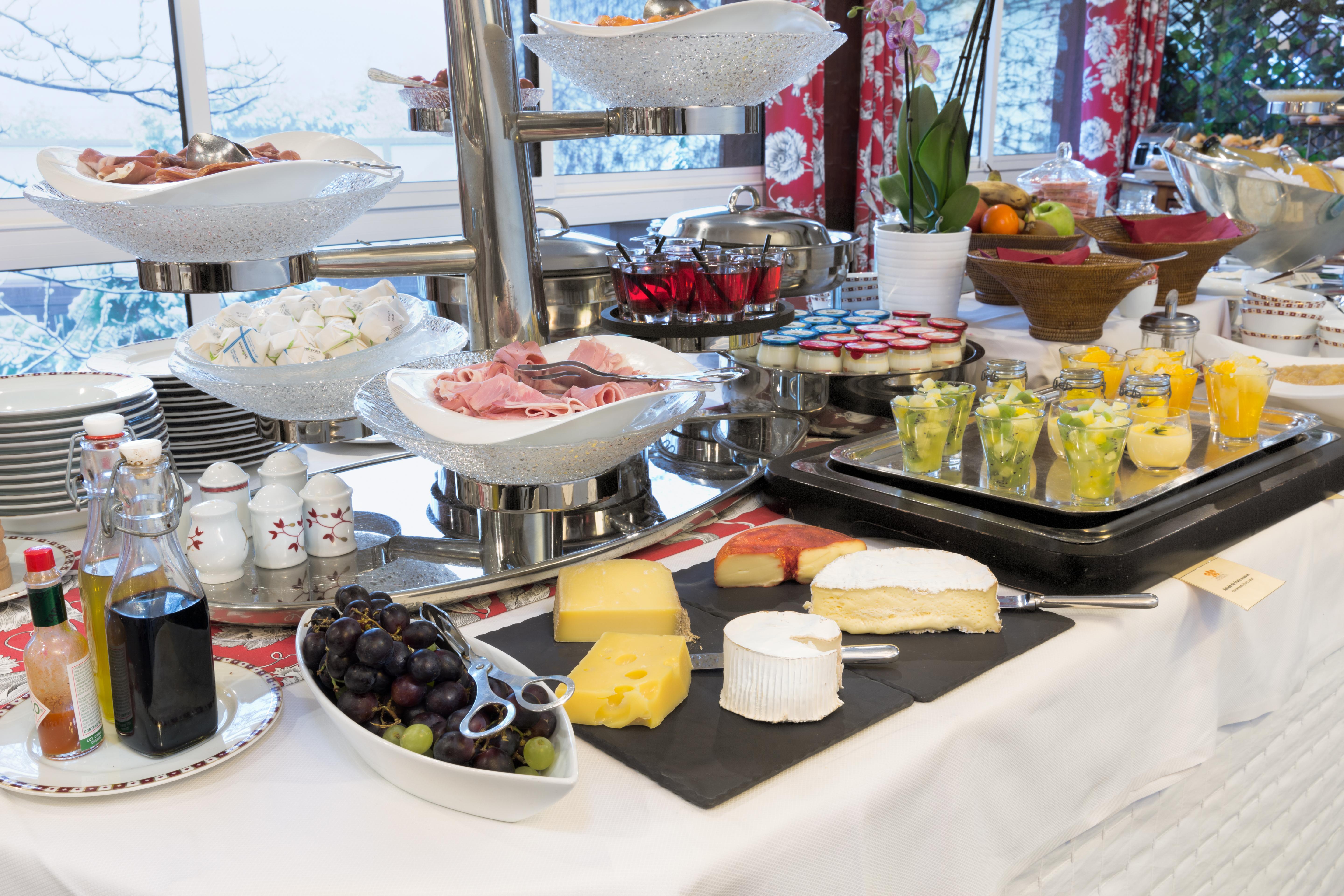 Hostellerie Briqueterie & Spa Champagne Vinay  Ngoại thất bức ảnh A cheese platter