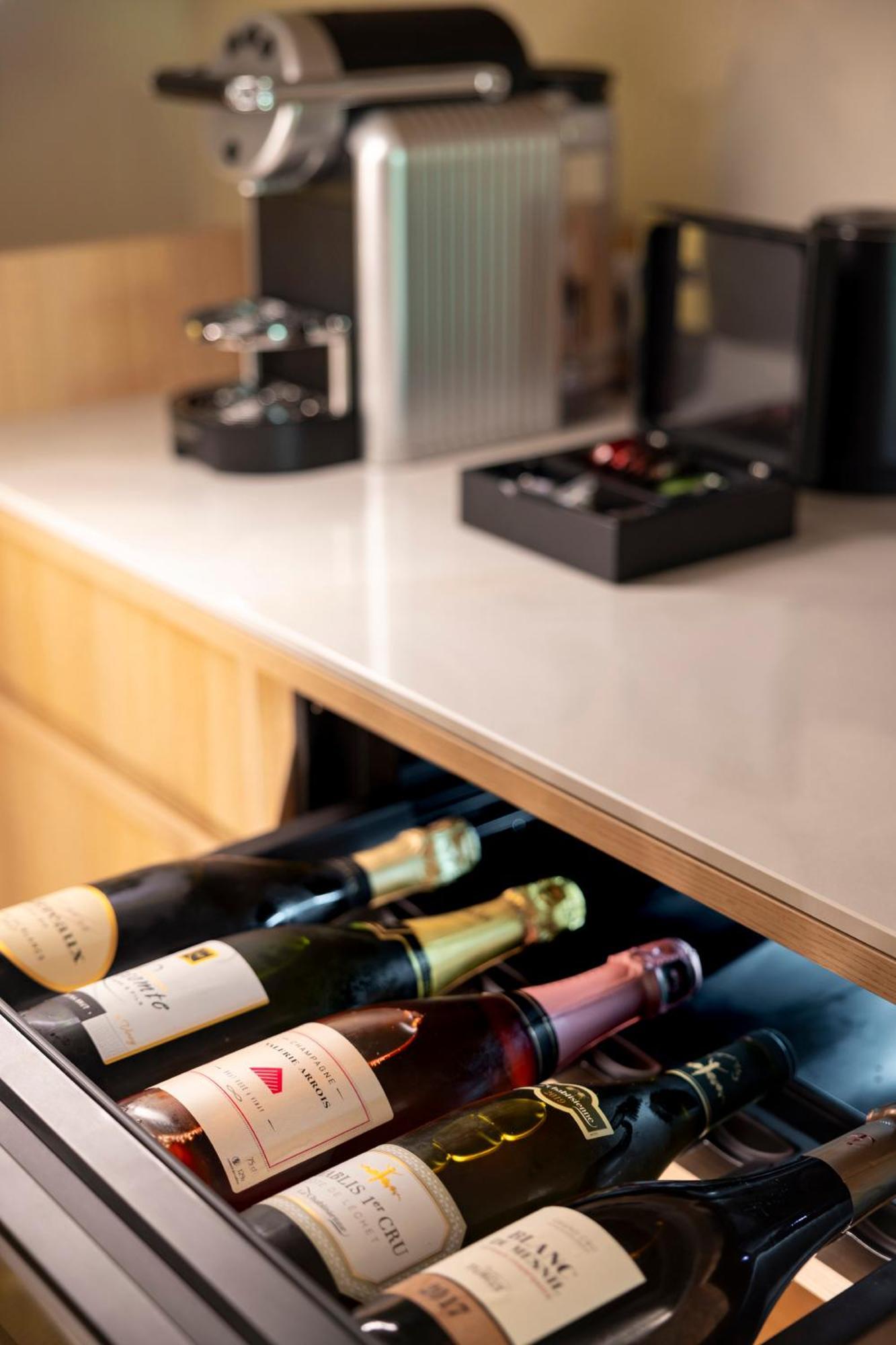 Hostellerie Briqueterie & Spa Champagne Vinay  Ngoại thất bức ảnh Wine drawer